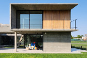 Xiom House