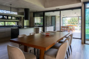 Miralagos II House