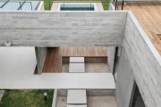 Xiom House