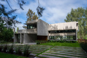 Miralagos II House