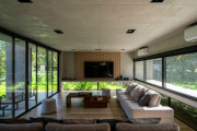 Miralagos II House
