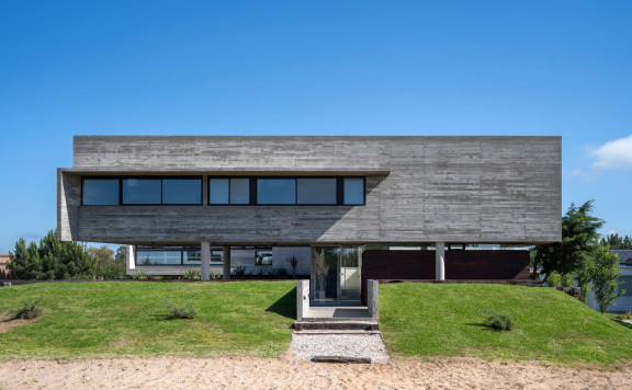 Obra La Marina House