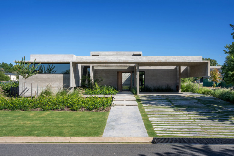 Tres Patios House